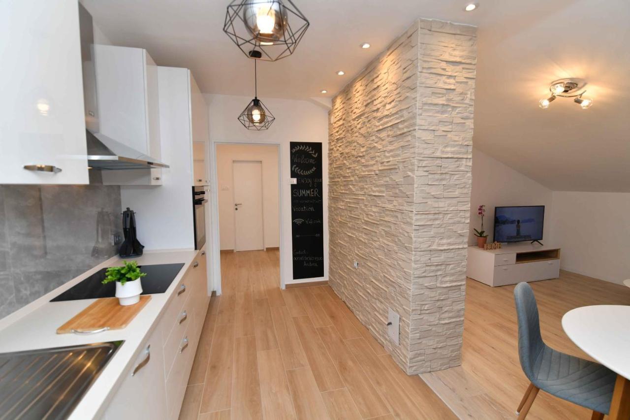 לובראן Apartman Leona מראה חיצוני תמונה