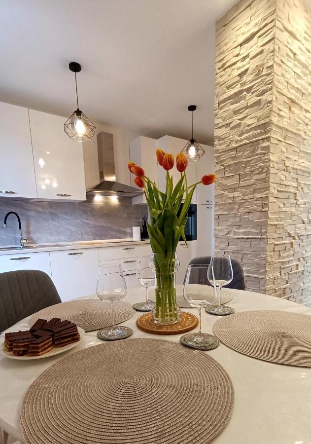 לובראן Apartman Leona מראה חיצוני תמונה