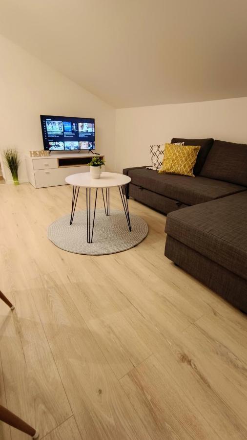 לובראן Apartman Leona מראה חיצוני תמונה