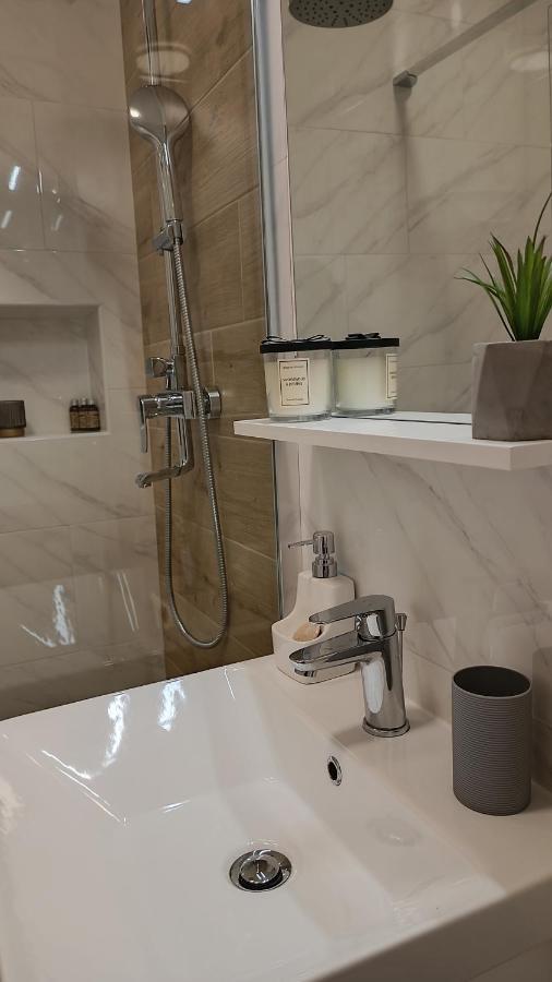 לובראן Apartman Leona מראה חיצוני תמונה