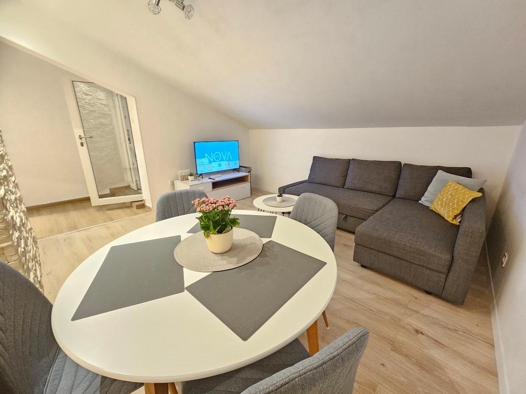 לובראן Apartman Leona מראה חיצוני תמונה